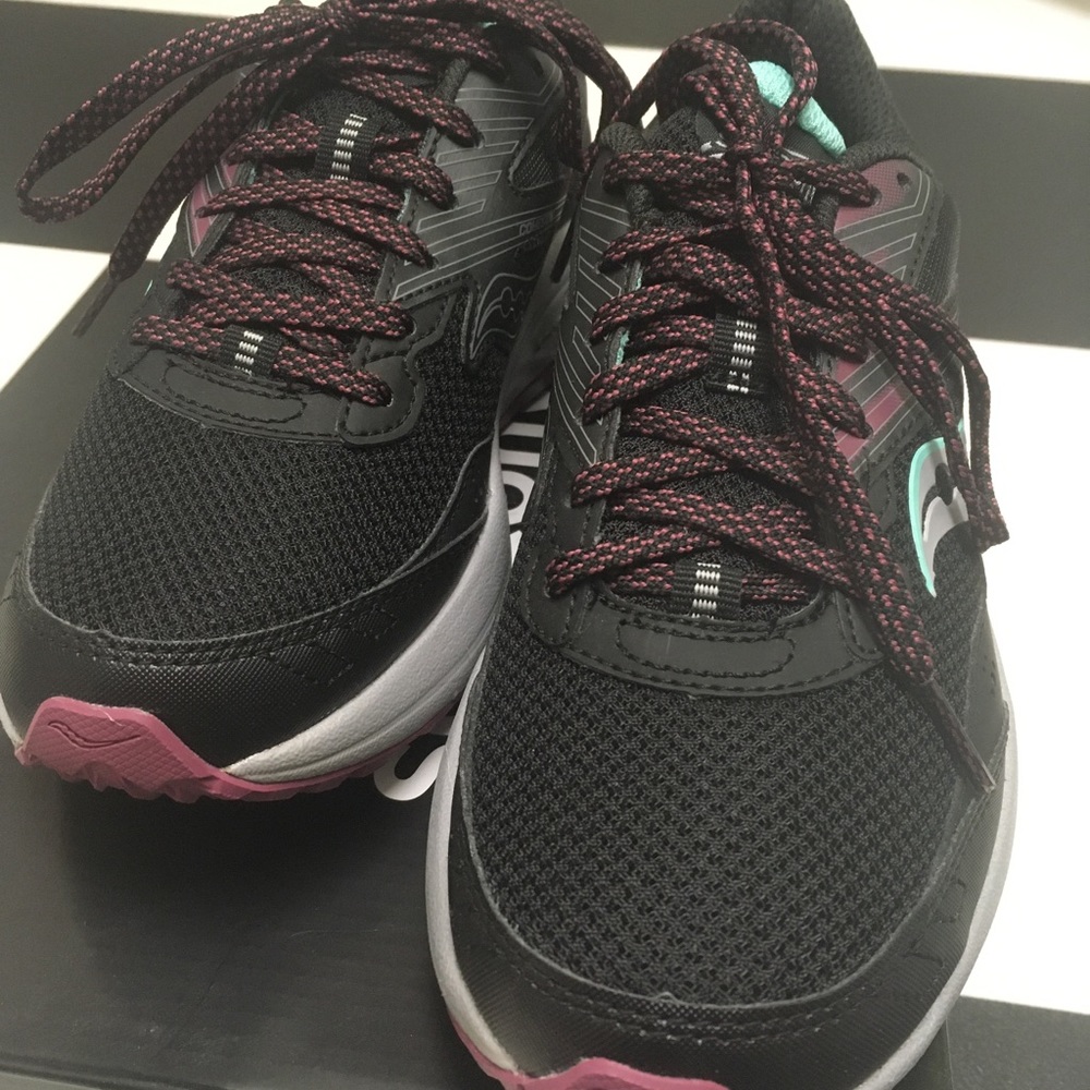 Saucony Cohesion TR15 Black/Dusk/Mint Women 5.5 Trail Running Shoes S10706-05